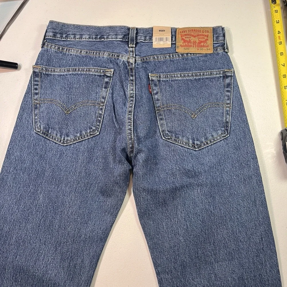 New! Levi's 505 Regular Fit Jeans SIZE 30x34 Blue Straight Leg Classic Denim NWT